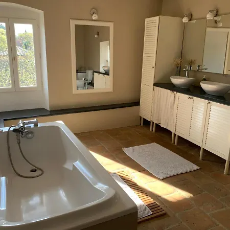וילה Mas Les Romarins, 10 Min D'uzes, Piscine Et Grand Jardin Clos, Jeux, Nid De Repos Et Base Pour Activites Dans Le Gard (adults Only) Uzès