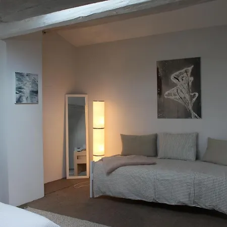 וילה Mas Les Romarins, 10 Min D'uzes, Piscine Et Grand Jardin Clos, Jeux, Nid De Repos Et Base Pour Activites Dans Le Gard (adults Only) *