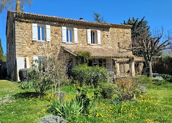 Mas Les Romarins, 10 Min D'uzes, Piscine Et Grand Jardin Clos, Jeux, Nid De Repos Et Base Pour Activites Dans Le Gard (adults Only) *
