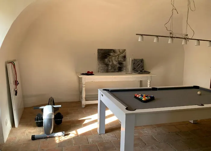 Mas Les Romarins, 10 Min D'uzes, Piscine Et Grand Jardin Clos, Jeux, Nid De Repos Et Base Pour Activites Dans Le Gard (adults Only) *